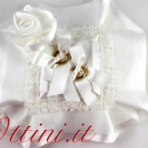 Cuscino Portafedi Quadrato Seta con Rosa