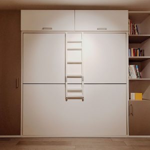 Composizione letto a scomparsa a castello Treno in svendita da esposizione