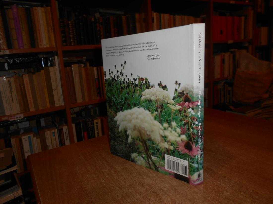 Planting Design. Gardens in time and space. PIET OUDOLF and NOEL KINGSBURY 2005 - immagine 3