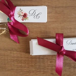 bigliettino bomboniera rose bordeaux