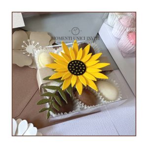 Scatolina quadrata degustazione 9 confetti con Girasole