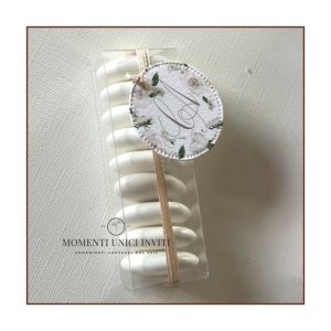 Tubo millecolori con 9 confetti per Matrimonio